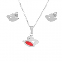 joyeria conjunto de collar y aretes en acero quirurgico color plata forma en cisne venta al por mayor XXXS-0200